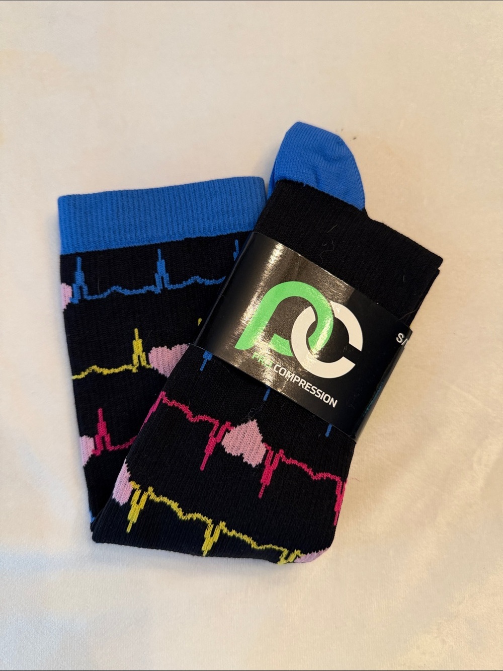NEW! Compression Socks - Nurse/Doctor Heartbeat Pattern, sz S/M